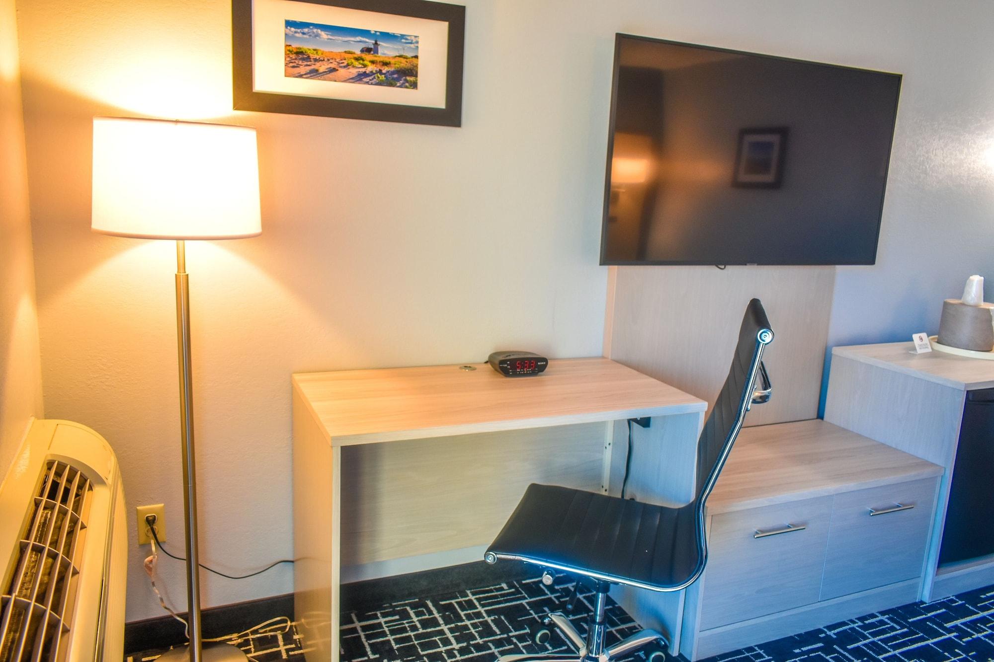 Comfort Inn Hyannis - Cape Cod Екстериор снимка