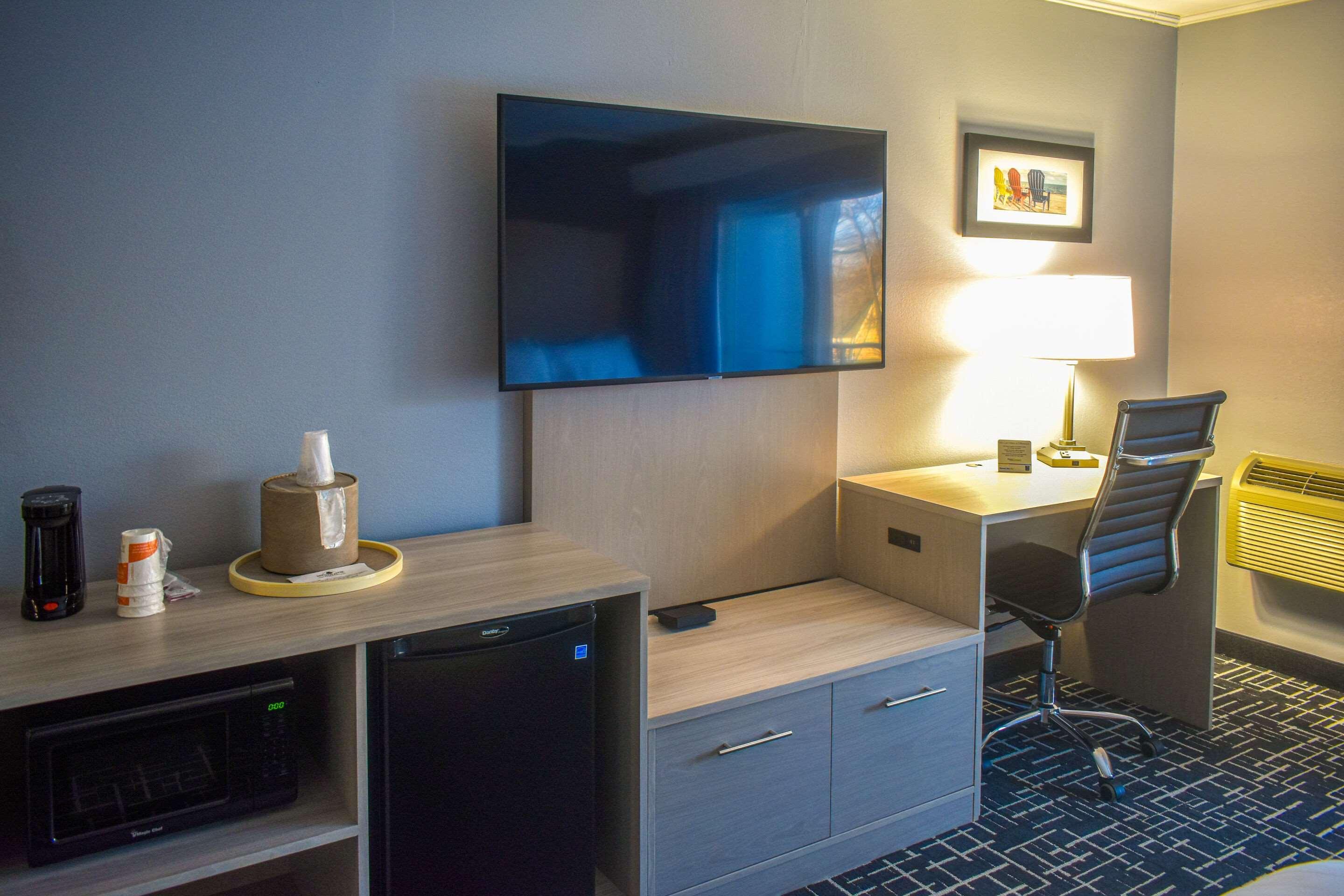 Comfort Inn Hyannis - Cape Cod Екстериор снимка