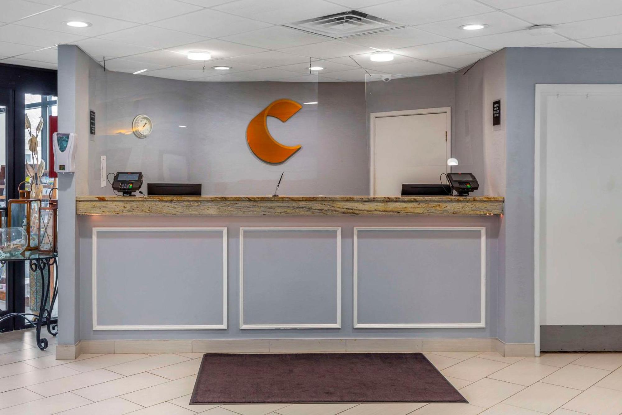 Comfort Inn Hyannis - Cape Cod Екстериор снимка
