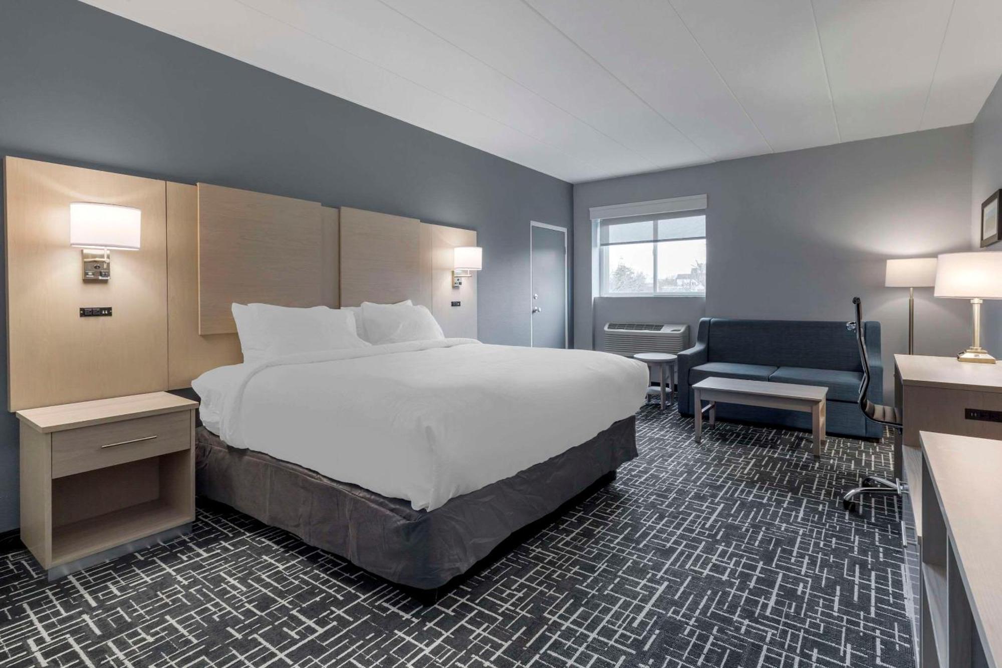 Comfort Inn Hyannis - Cape Cod Екстериор снимка