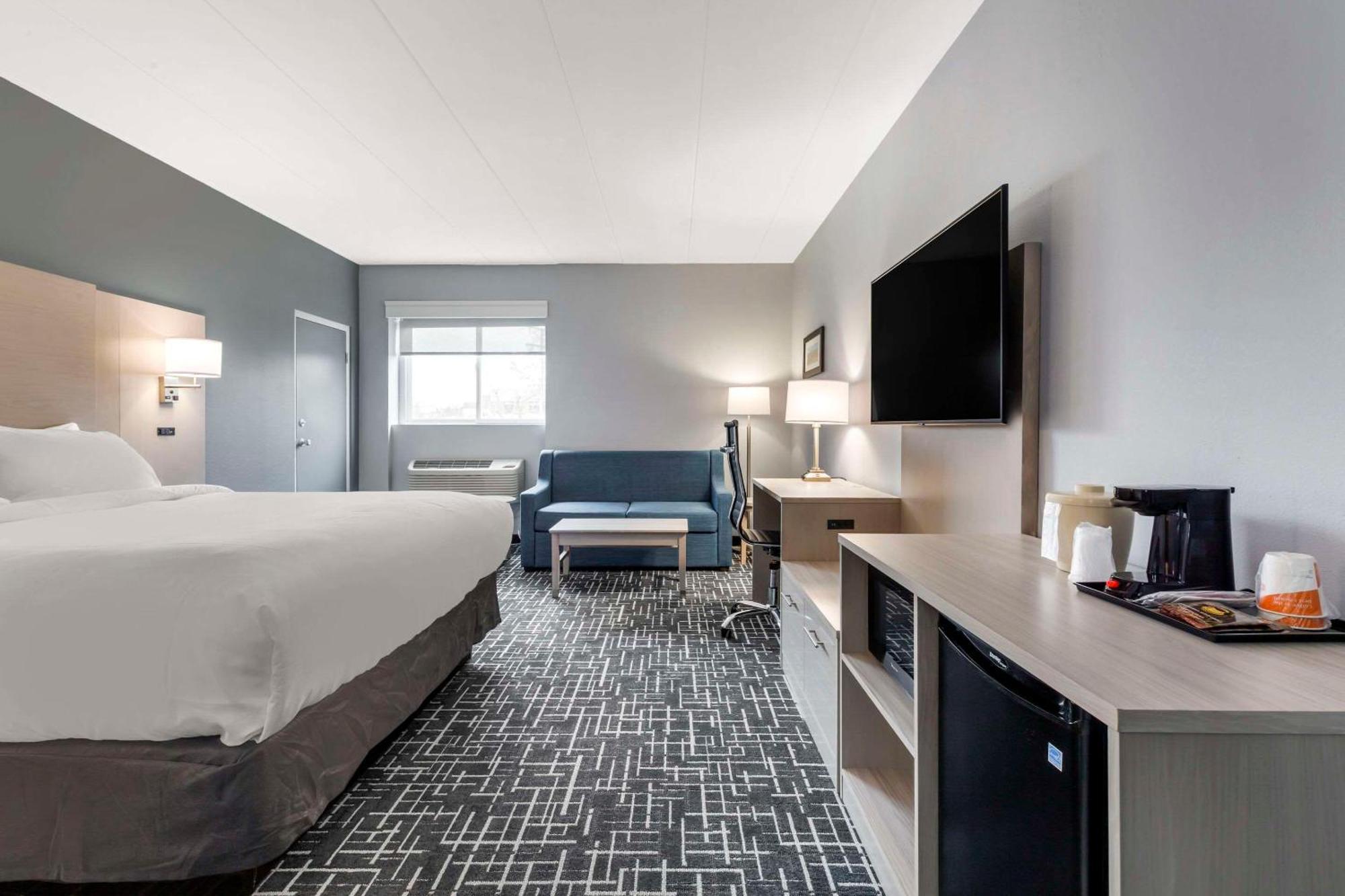 Comfort Inn Hyannis - Cape Cod Екстериор снимка